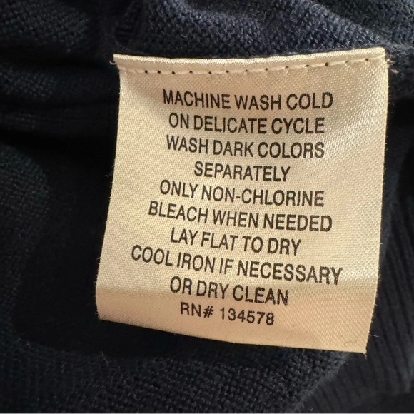 Vineyard‎ Vines Navy V-Neck Sweater Medium - Picture 3 of 4